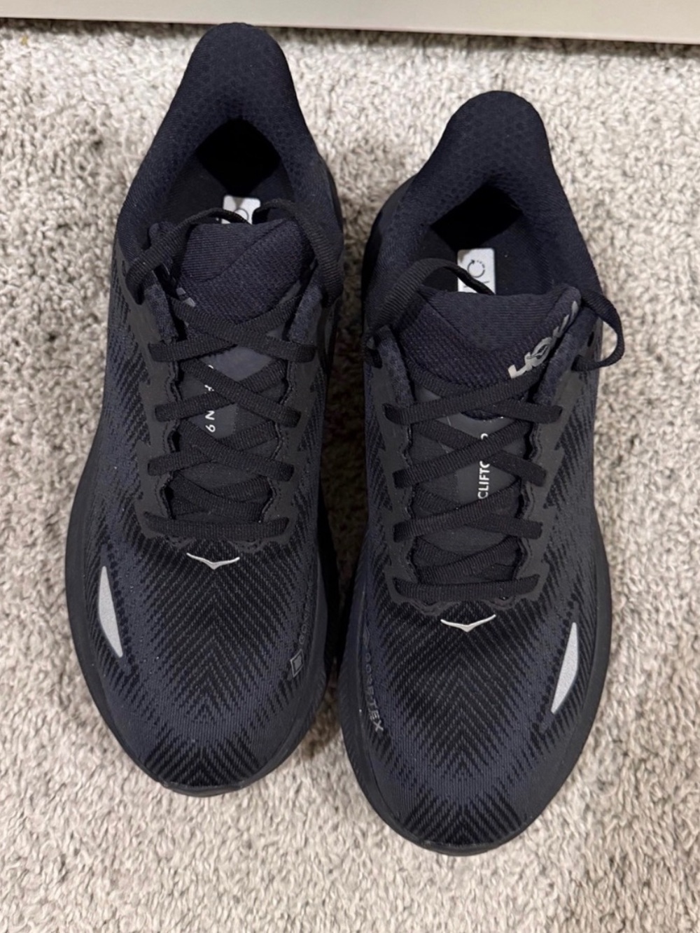 Hoka Clifton 9 GTX Black Performance Running Shoe with Gray Accents - Picture 4 of 7
